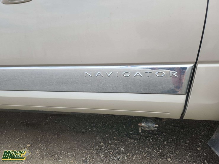 2008-lincoln-navigator-image-34