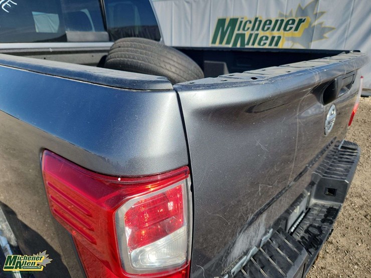 2017-nissan-titan-image-51