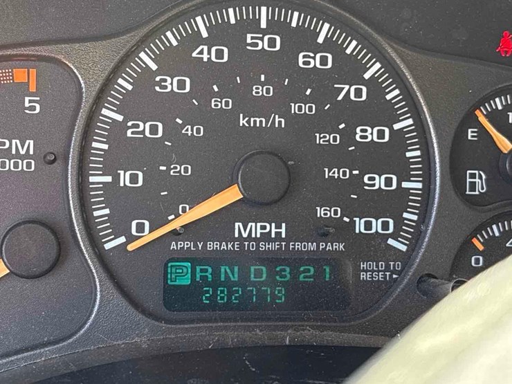 2002-gmc-2500-image-44