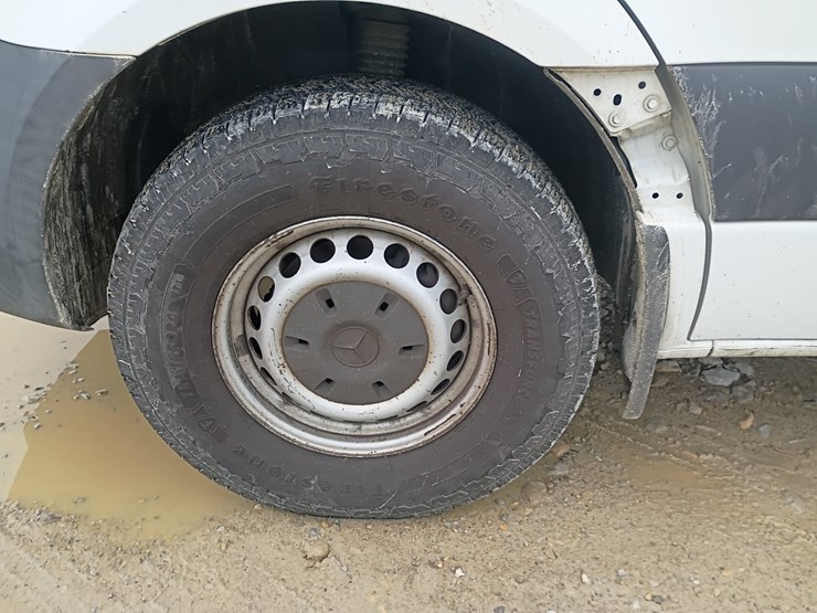 2019-mercedes-benz-sprinter-2500-image-78