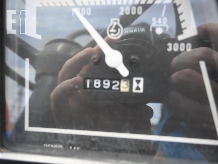 new-holland-tc30-image-6