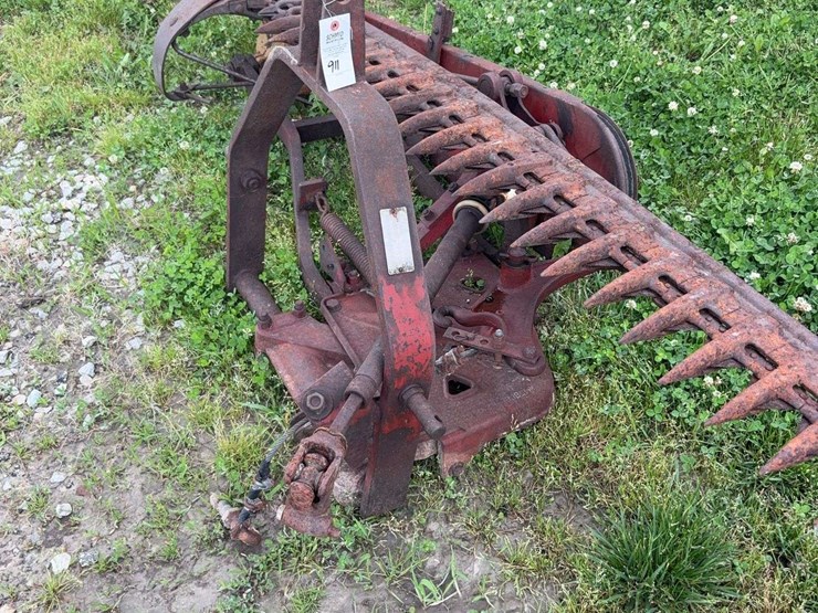 case-ih-1300-image-3