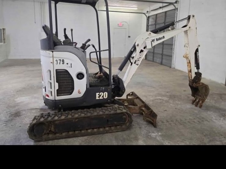 2016-bobcat-e20-image-5
