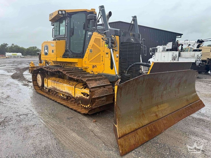 2021-deere-850l-wlt-image-4