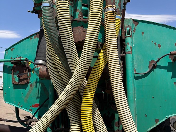 houle-7300-manure-tanker-image-11
