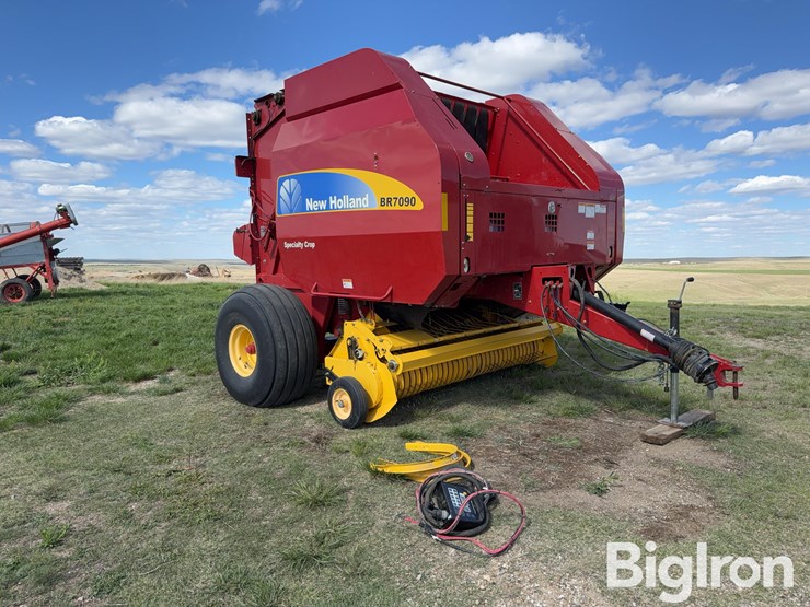 2013-new-holland-br7090-image-3