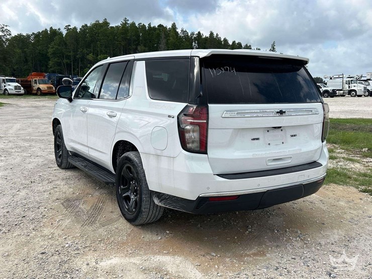 2022-chevrolet-tahoe-image-4