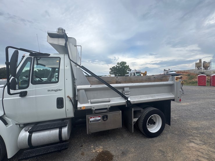 2014-international-durastar-4300-image-6