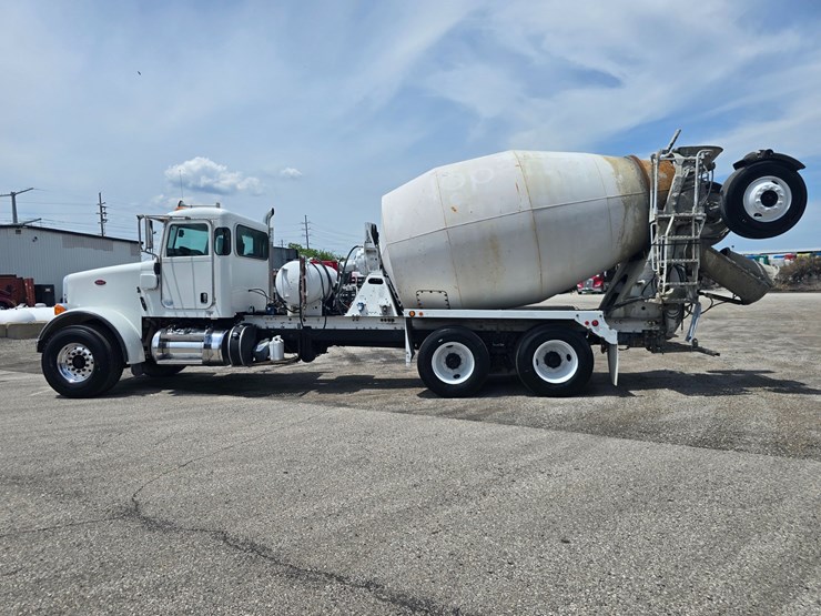 2014-peterbilt-365-image-10