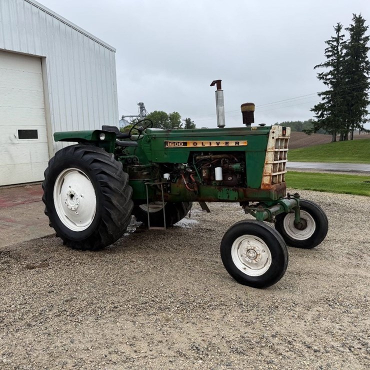 1963 OLIVER 1600