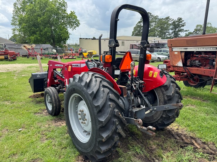 2010-massey-ferguson-2635-image-5