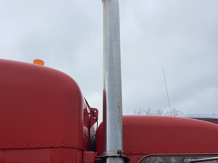 1999-peterbilt-379-image-17