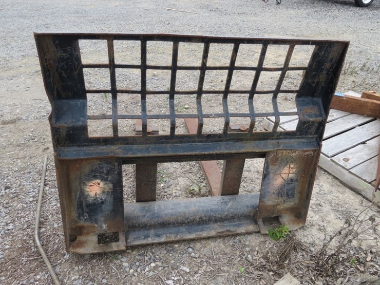set-of-quick-attach-forks-for-skidsteer-image-3