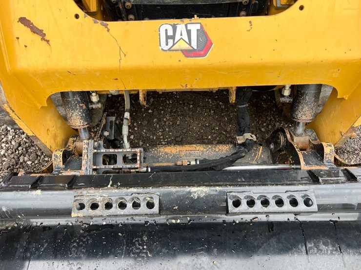 2021-caterpillar-259d3-image-11