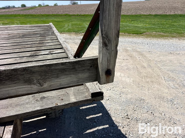 7x16-hay-wagon-image-13