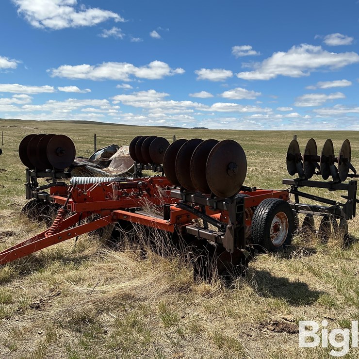 Allis-Chalmers 2300D Disk Harrow