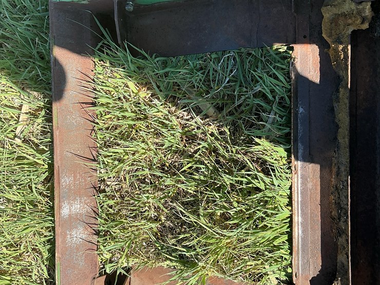 john-deere-5830-image-19