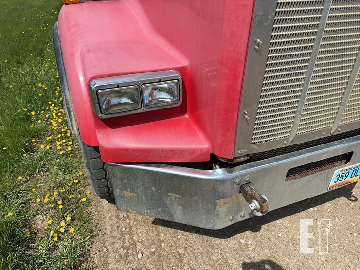 2000-kenworth-t800-image-36