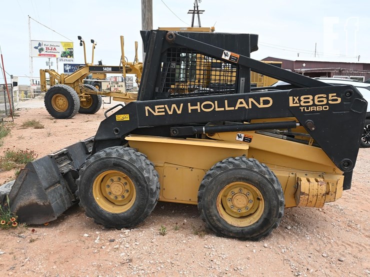 new-holland-658-image-1