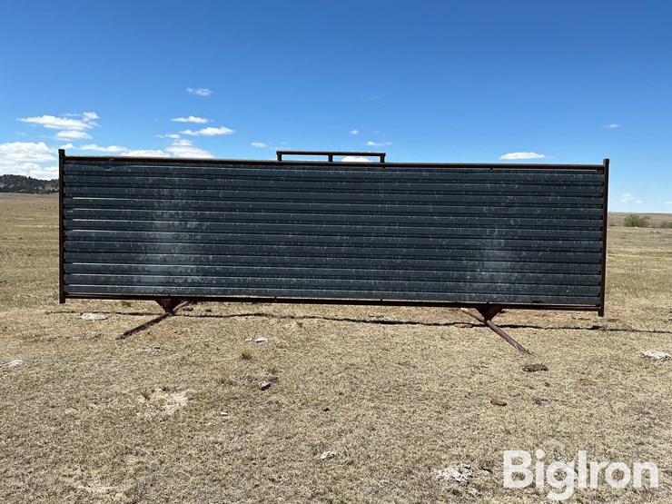 portable-free-standing-wind-break-panel-image-2