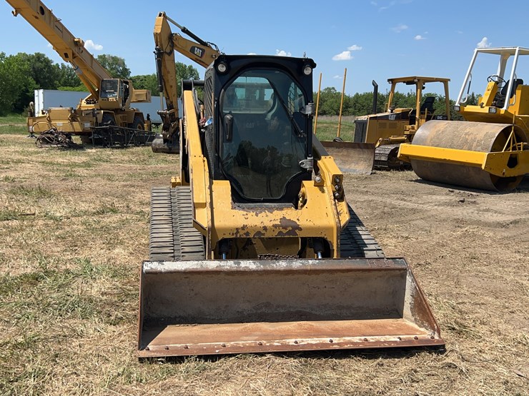 2019-caterpillar-289d-image-2