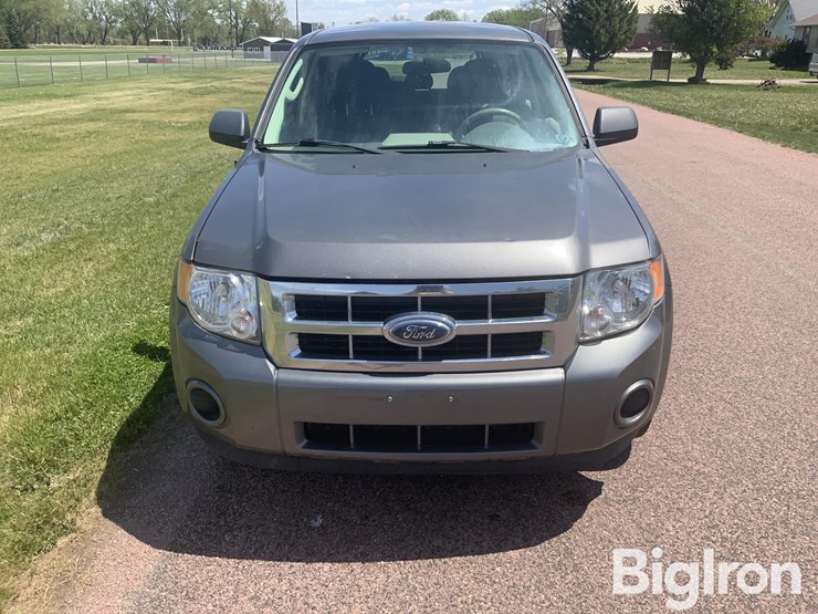 2009-ford-escape-xls-image-2