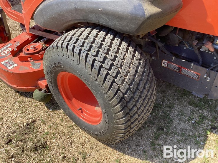 kubota-zd326-image-17