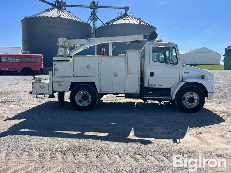 2000-freightliner-fl70-image-4