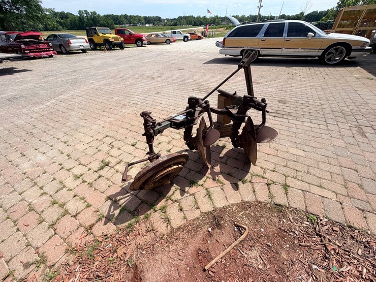 #24071-•-two-bottom-moldboard-plow-image-2