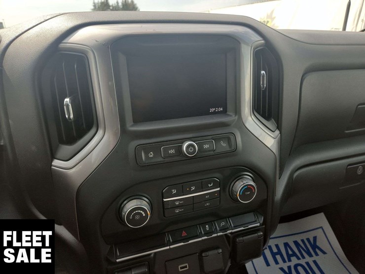 2020-chevrolet-silverado-3500hd-image-13