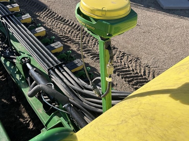 2023-john-deere-db90-image-66