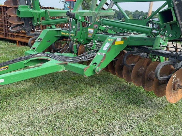 john-deere-637-image-3