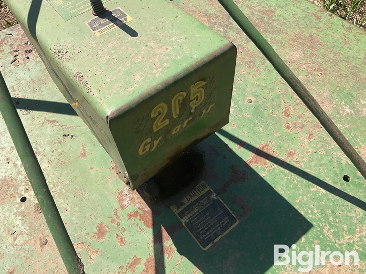 john-deere-205-image-9