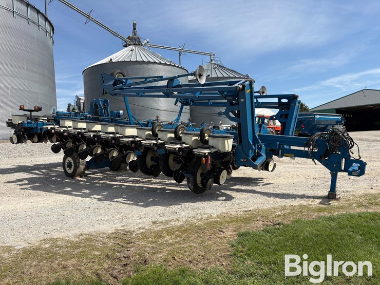 kinze-3800-image-3