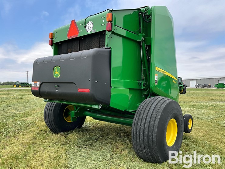 2021-john-deere-560r-image-5