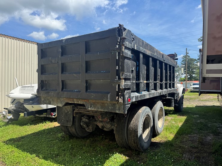 mack-dump-truck-tandem-mileage-unknown-image-3