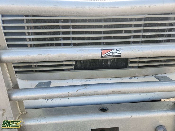 2000-freightliner-fl112-image-32