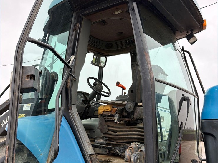 new-holland-tv140-image-33