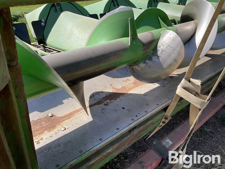 2008-john-deere-608c-image-11