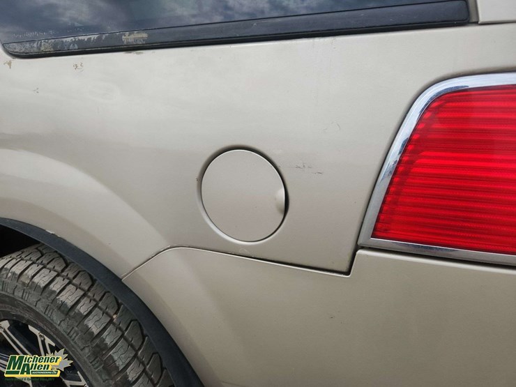 2008-lincoln-navigator-image-42