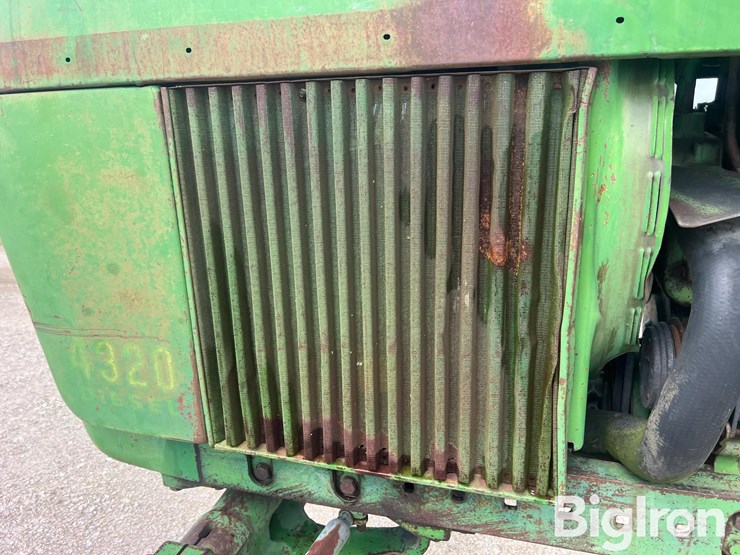 1972-john-deere-4320-image-11