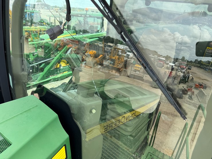 2016-john-deere-r4038-image-100