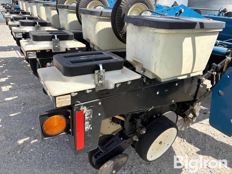 kinze-3800-image-19
