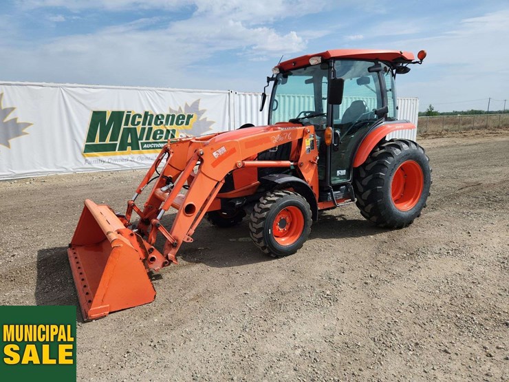 2015-kubota-l4760-image-1