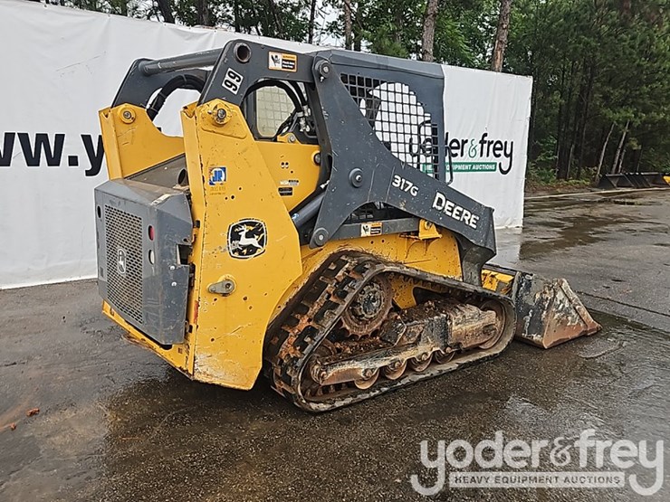 2018-deere-317g-image-5