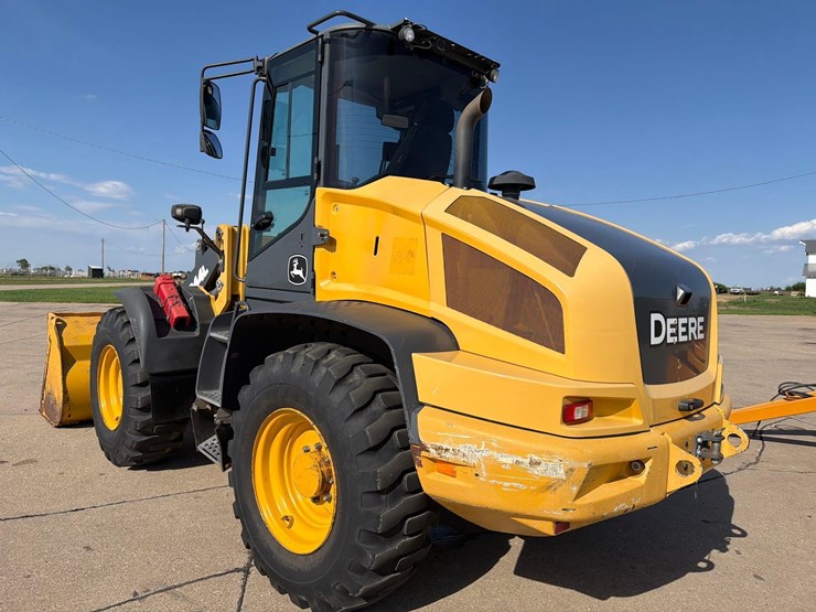 deere-344l-image-15