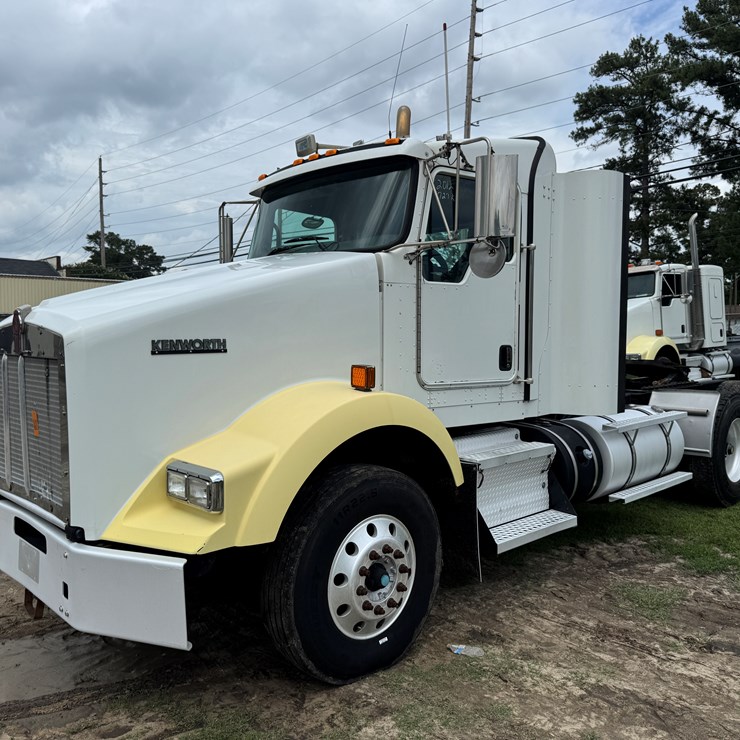 2012 KENWORTH T800