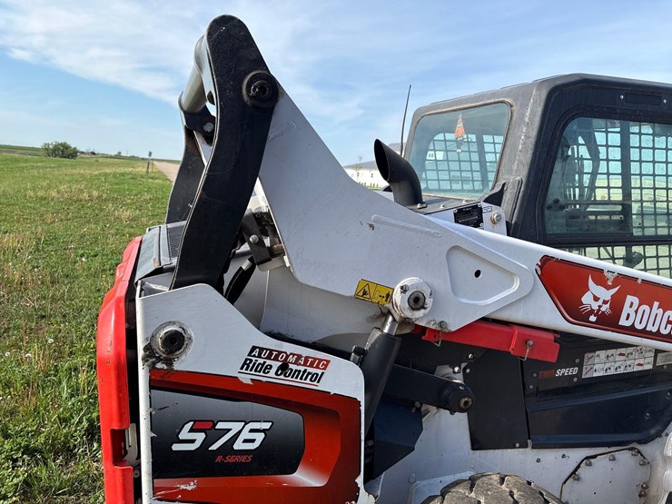 2021-bobcat-s76-image-8