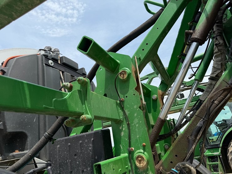 2016-john-deere-r4038-image-69