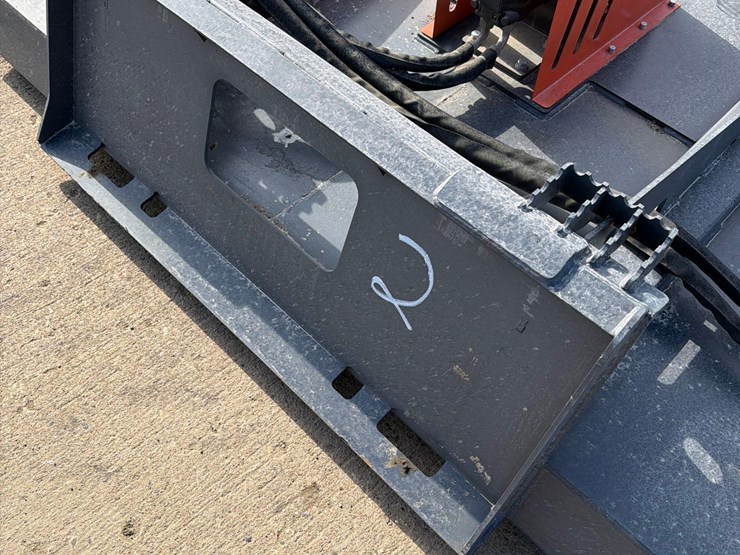 heavy-duty-skidloader-72”-whirly-mower-image-12